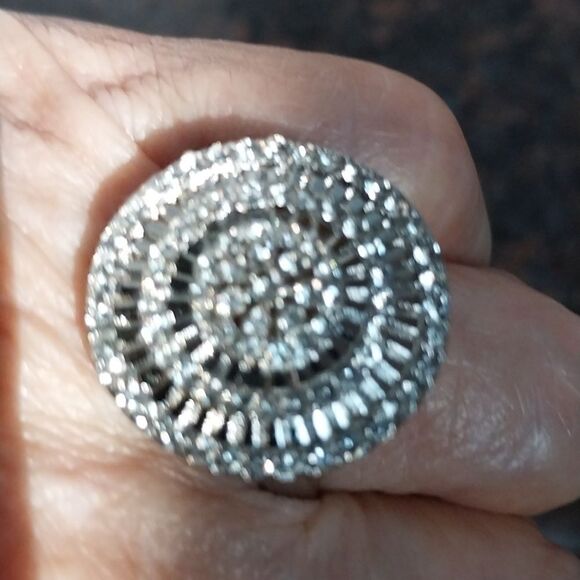 Rose enamelled pin and Hip Hop Ring...New - Picture 3 of 4